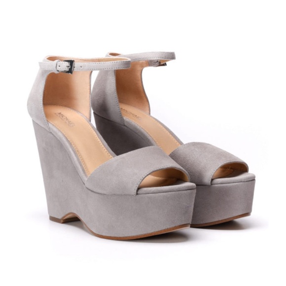 NWOT Michael Kors suede wedge 👡 - Picture 6 of 9